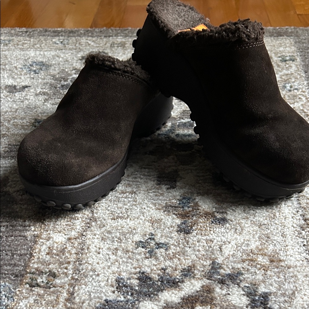 Rocket dog brown clog